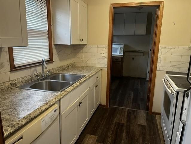 201 W Kinkaid St, Wichita, KS 67213