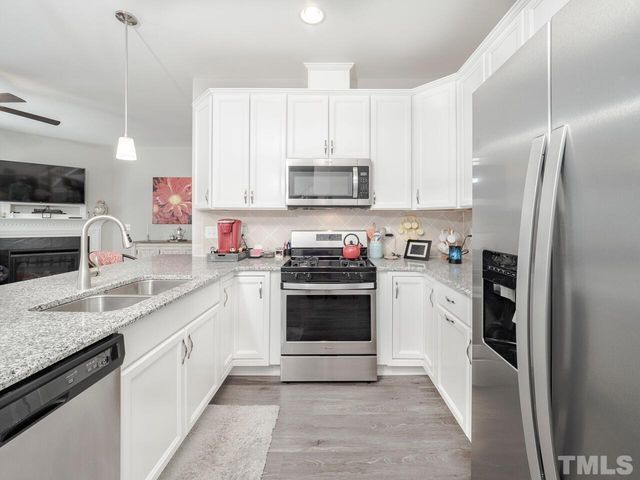 560 Barneswyck Drive, Fuquay Varina, NC 27526