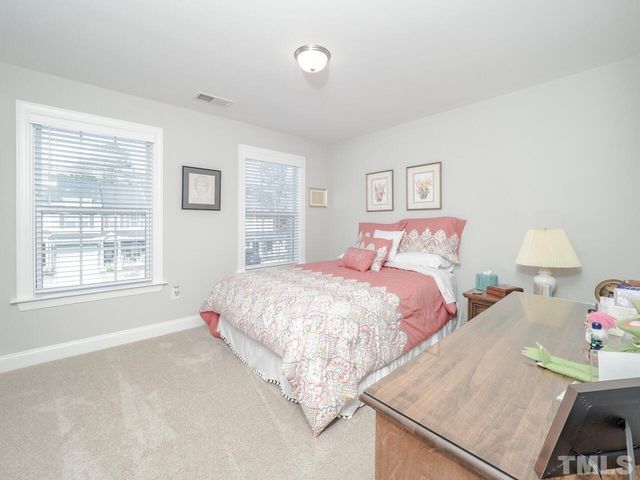 560 Barneswyck Drive, Fuquay Varina, NC 27526
