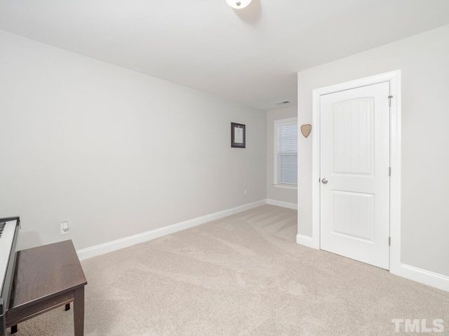 560 Barneswyck Drive, Fuquay Varina, NC 27526
