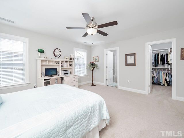 560 Barneswyck Drive, Fuquay Varina, NC 27526