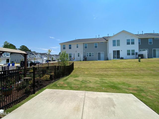 560 Barneswyck Drive, Fuquay Varina, NC 27526