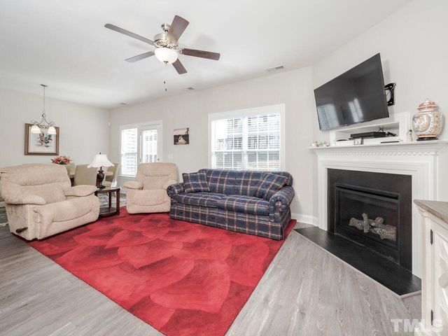 560 Barneswyck Drive, Fuquay Varina, NC 27526