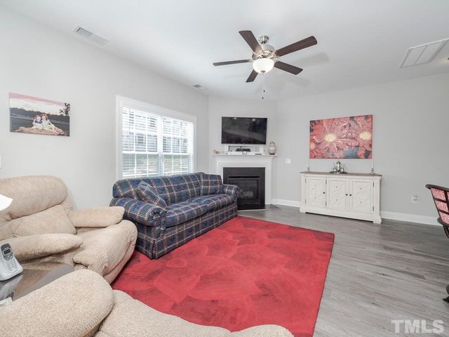 560 Barneswyck Drive, Fuquay Varina, NC 27526