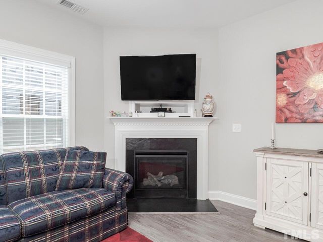 560 Barneswyck Drive, Fuquay Varina, NC 27526