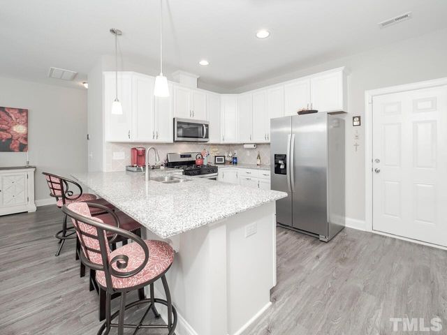 560 Barneswyck Drive, Fuquay Varina, NC 27526
