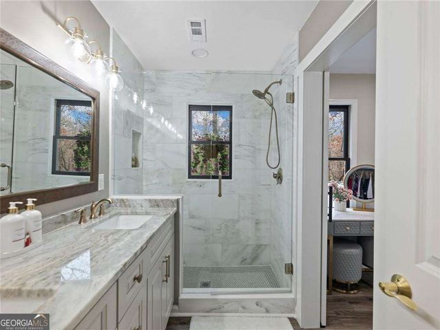 7328 Ivy Circle, Murrayville, GA 30564