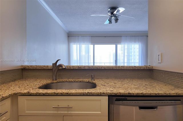 1965 S Ocean Dr 9L, Hallandale Beach, FL 33009