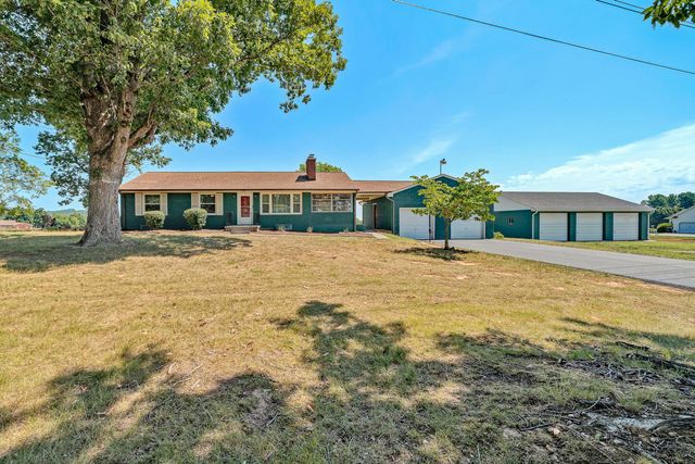 1084 Altice RD, Moneta, VA 24121