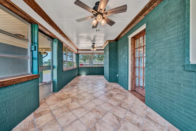 1084 Altice RD, Moneta, VA 24121