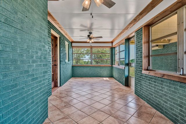1084 Altice RD, Moneta, VA 24121
