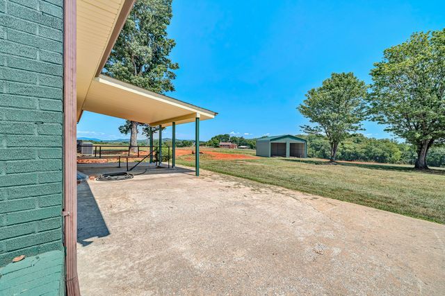 1084 Altice RD, Moneta, VA 24121