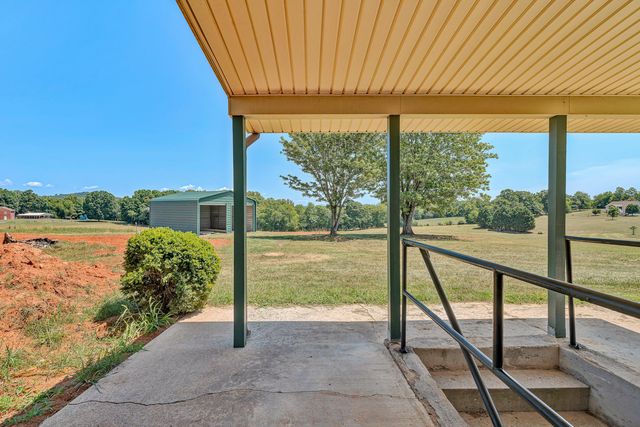 1084 Altice RD, Moneta, VA 24121