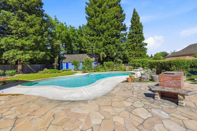 3012 Root Ave, Carmichael, CA 95608