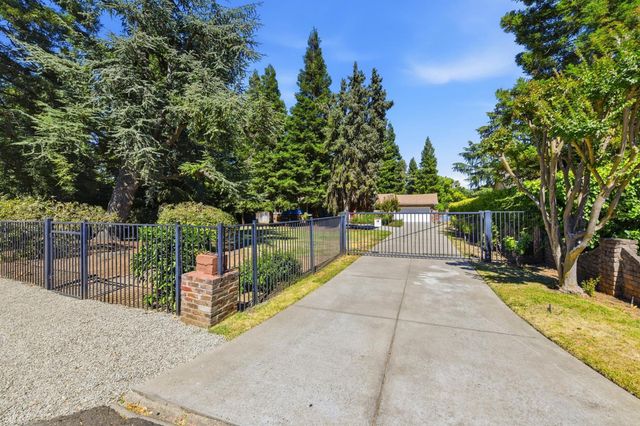 3012 Root Ave, Carmichael, CA 95608