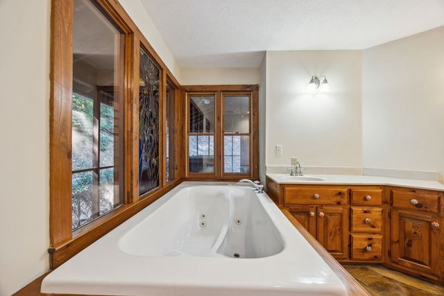 101 Menagerie Ridge, Epworth, GA 30541