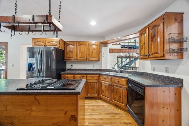 101 Menagerie Ridge, Epworth, GA 30541