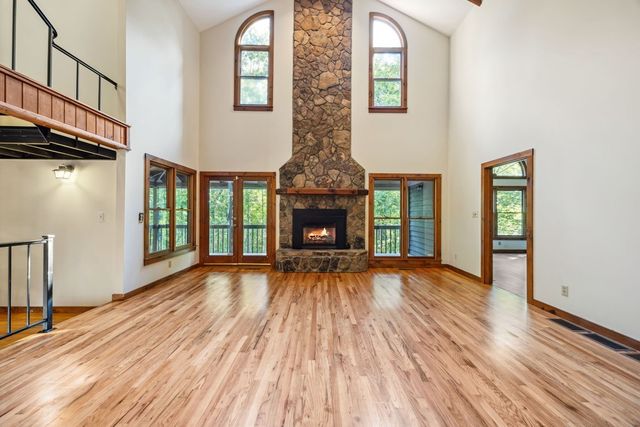 101 Menagerie Ridge, Epworth, GA 30541