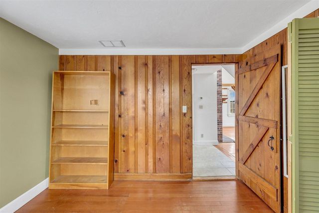 2 Freeman Avenue, Sandwich, MA 02563