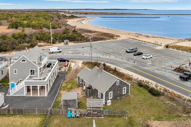 2 Freeman Avenue, Sandwich, MA 02563