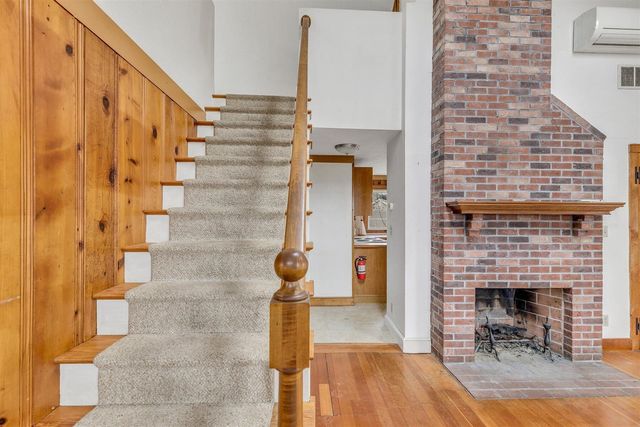 2 Freeman Avenue, Sandwich, MA 02563