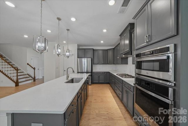 7202 Glenroe Drive, Huntersville, NC 28078