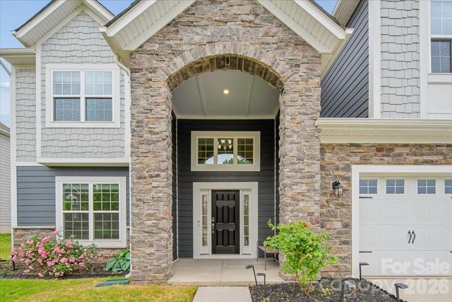 7202 Glenroe Drive, Huntersville, NC 28078