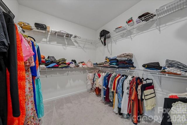7202 Glenroe Drive, Huntersville, NC 28078