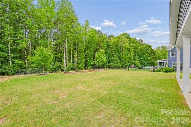 7202 Glenroe Drive, Huntersville, NC 28078