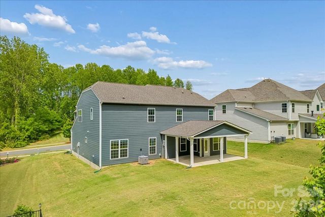 7202 Glenroe Drive, Huntersville, NC 28078