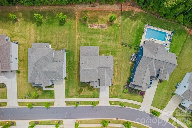 7202 Glenroe Drive, Huntersville, NC 28078