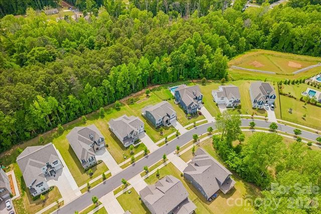 7202 Glenroe Drive, Huntersville, NC 28078