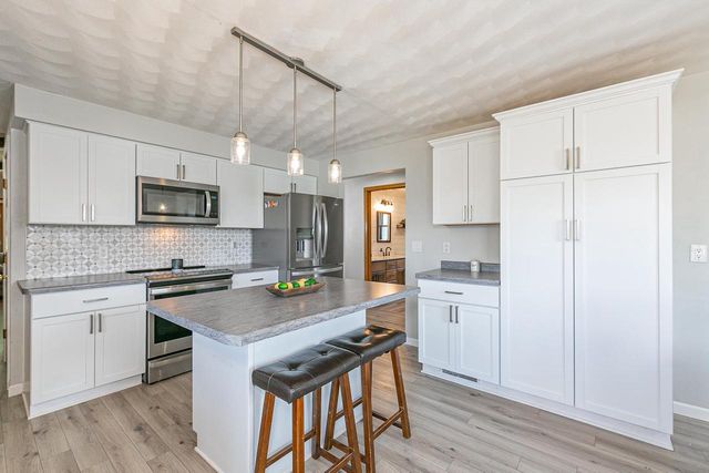713 STRAWBERRY LANE, Kimberly, WI 54136