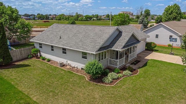 713 STRAWBERRY LANE, Kimberly, WI 54136