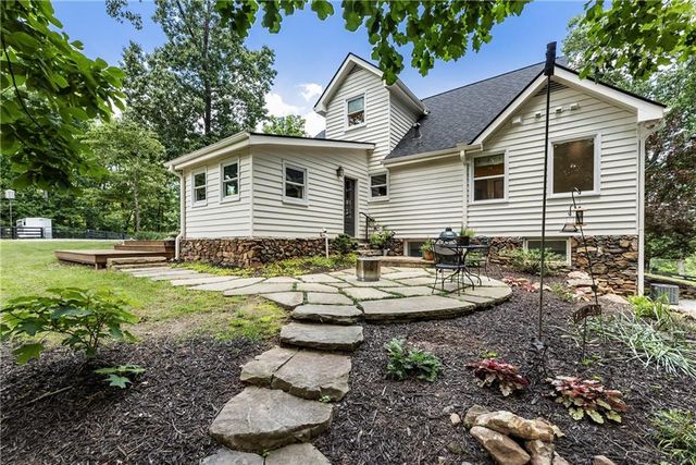 511 Dogwood Lake Trail, Alpharetta, GA 30004