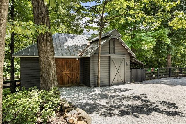 511 Dogwood Lake Trail, Alpharetta, GA 30004