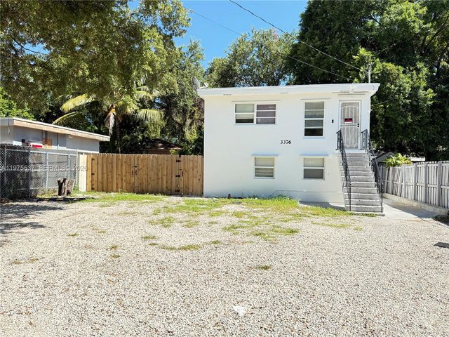 3376 NW 49th St B, Miami, FL 33142