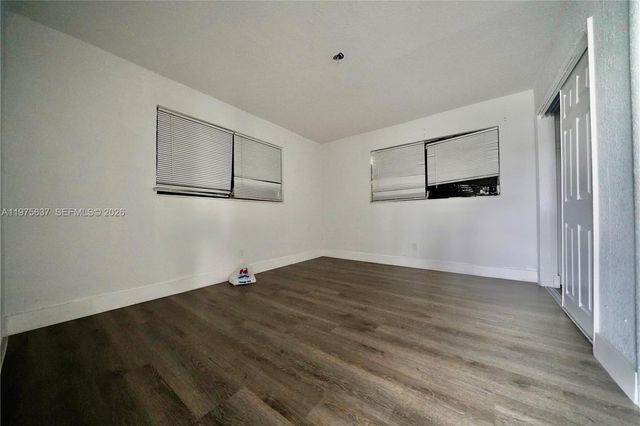 3376 NW 49th St B, Miami, FL 33142