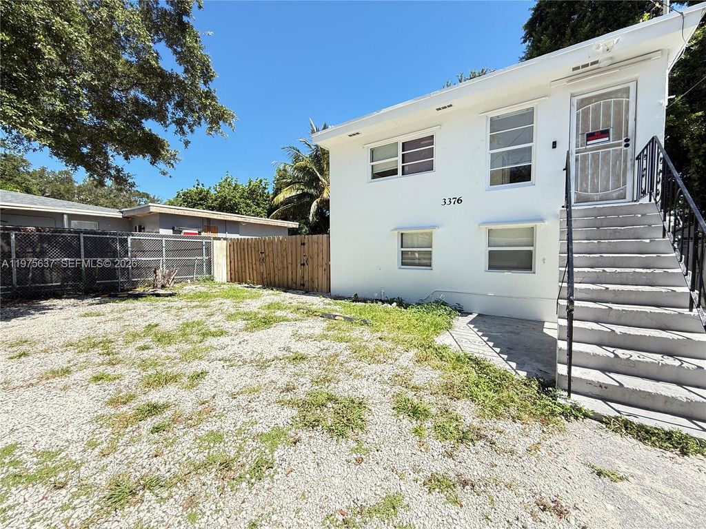 3376 NW 49th St B, Miami, FL 33142