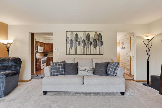 7710 MEADOWLARK LANE, Wisconsin Rapids, WI 54494