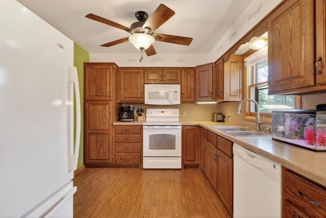 7710 MEADOWLARK LANE, Wisconsin Rapids, WI 54494