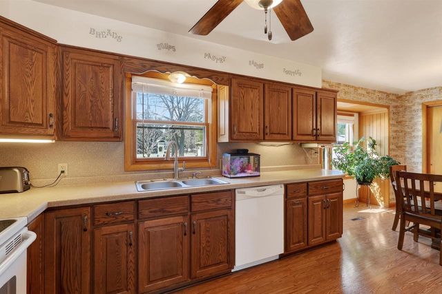 7710 MEADOWLARK LANE, Wisconsin Rapids, WI 54494