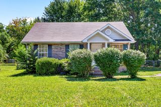 577 Brady Dr, Clarksville, TN 37042
