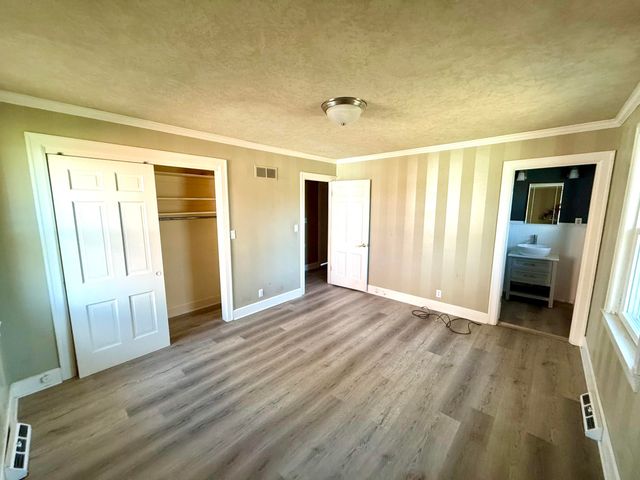 604 E Lexington Street, Harrodsburg, KY 40330