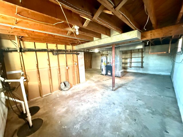 604 E Lexington Street, Harrodsburg, KY 40330