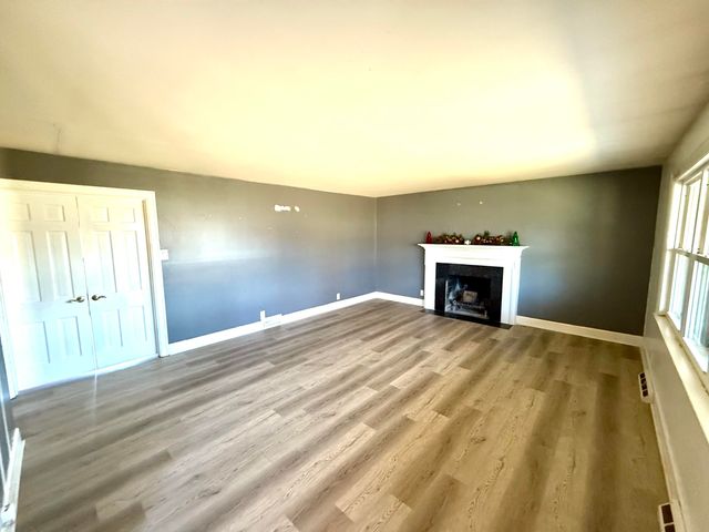 604 E Lexington Street, Harrodsburg, KY 40330