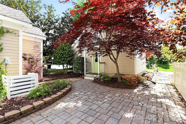 103 Park Forest Street, Davidson, NC 28036