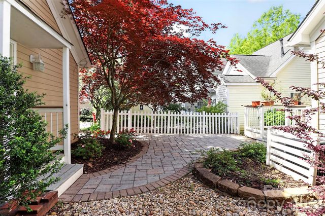 103 Park Forest Street, Davidson, NC 28036