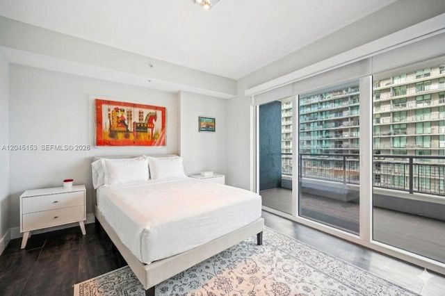 60 SW 13th St 4002, Miami, FL 33130