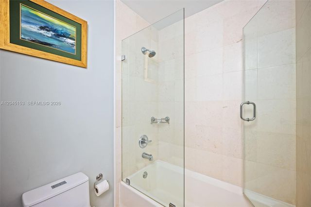 60 SW 13th St 4002, Miami, FL 33130